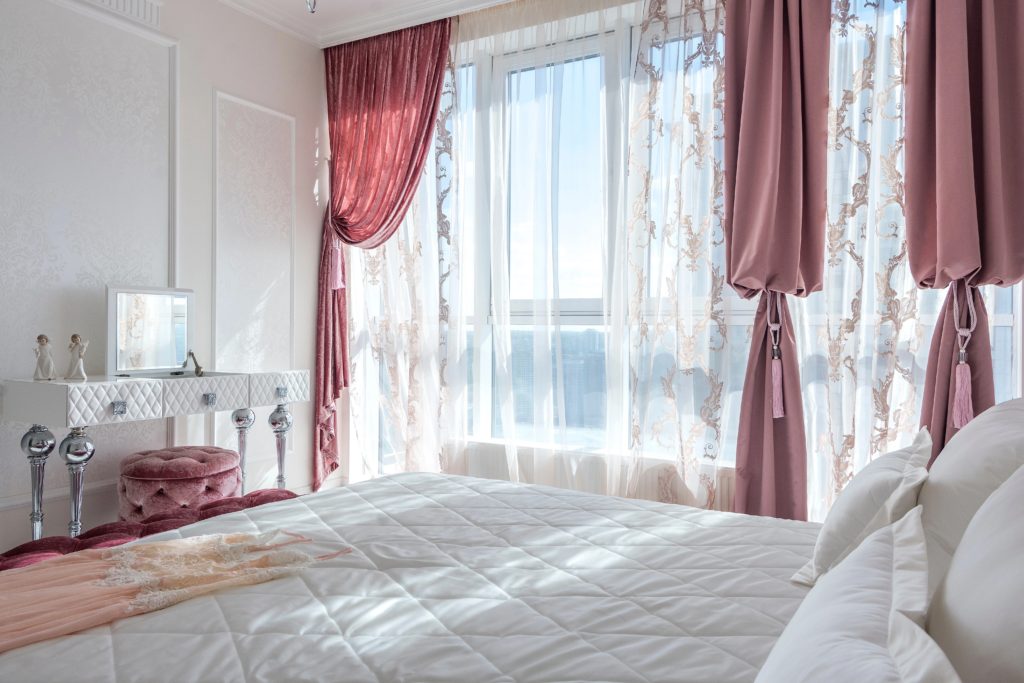 This is first image of article on bedroom drapes